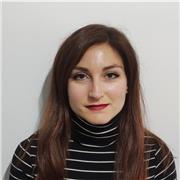 Profesora de inglés apta para un nivel  medio